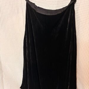 DKNY Classic Black Velvet A-Line Skirt with Silk Lining
